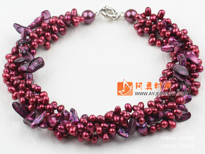 紫红色珍珠项链 时尚饰品中的典雅之选